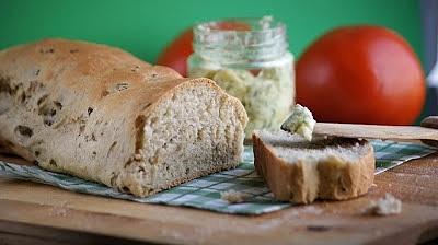 Pide z oliwkami