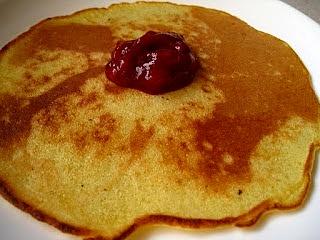 Omlet z kaszą manną na słodko