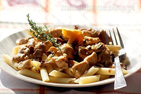 Kurczak z kurką i makaronem