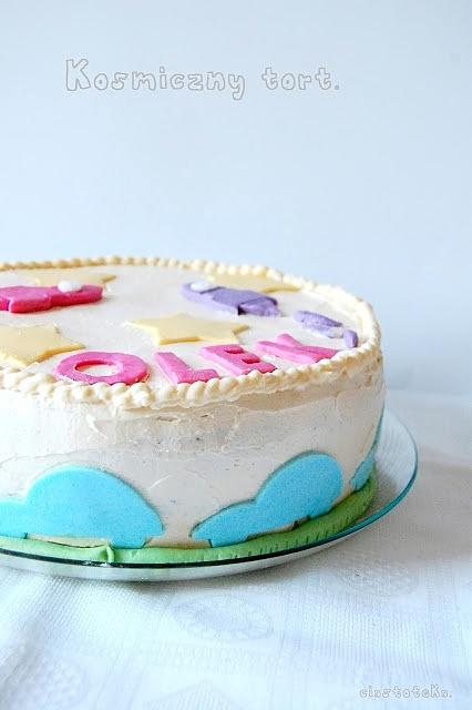 Kosmiczny tort urodzinowy