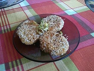 Falafel z ciecierzycy i sezamu