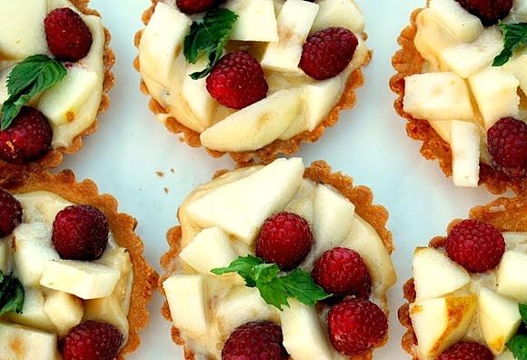Kruche tartaletki z kremem patissiere