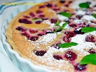Tarta z malinami i nektarynką