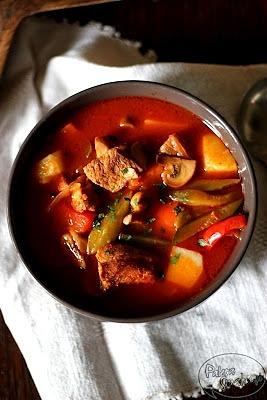 Zupa gulaszowa