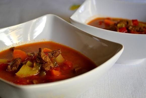 Zupa gulaszowa