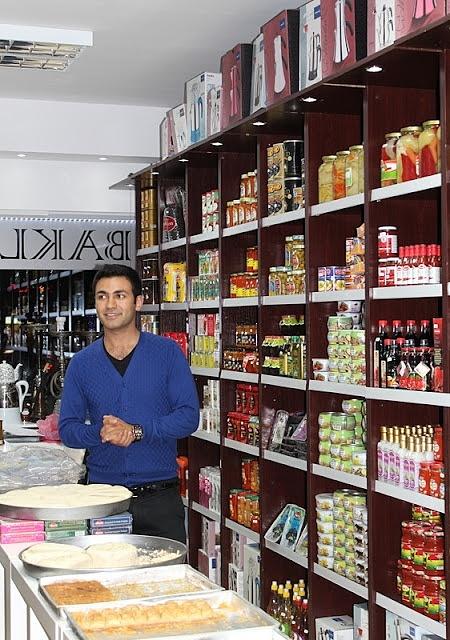 Nowy turecki market w warszawie oferuje produkty kuchni tureckiej