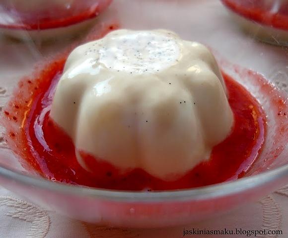 Panna Cotta z musem truskawkowym