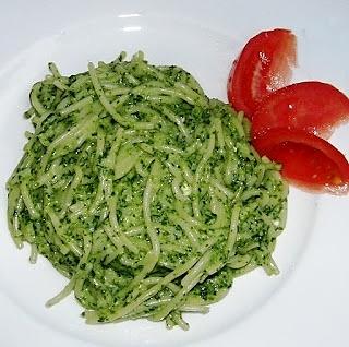 Spagetti ze szpinakiem i mascarpone