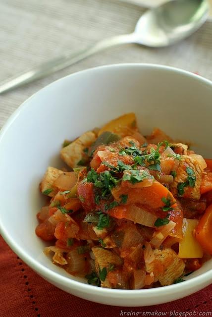 Czerwone curry z kurczakiem