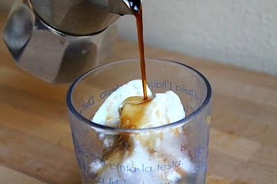 Affogato z lodami i espresso
