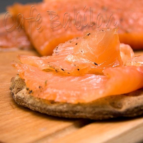 Gravlax - marynowany łosoś