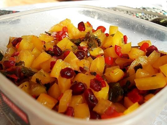 Granatowa salsa