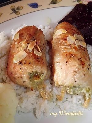 Roladki z indyka z pietruszkowym pesto i żurawinami