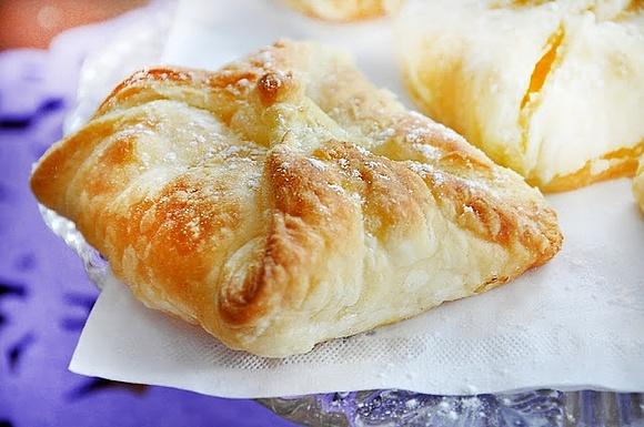 Francuskie ciasteczka z owocami