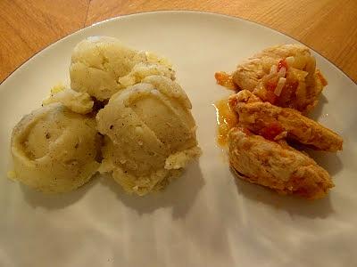 Kurczak na ostro z puree z ziemniaków
