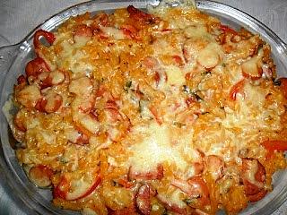Zapiekanka makaronowa z kiełbasa i warzywami
