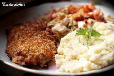 Schabowy z puree i surówką zamiast nudnego obiadu