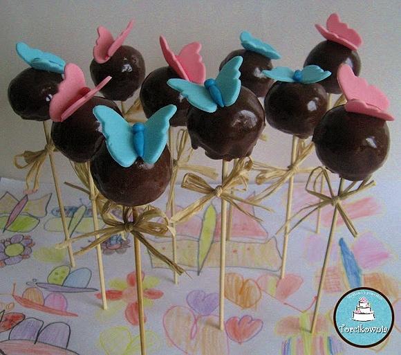 Cake pops z motylkami