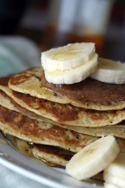 Żytnie pancakes z orzechami