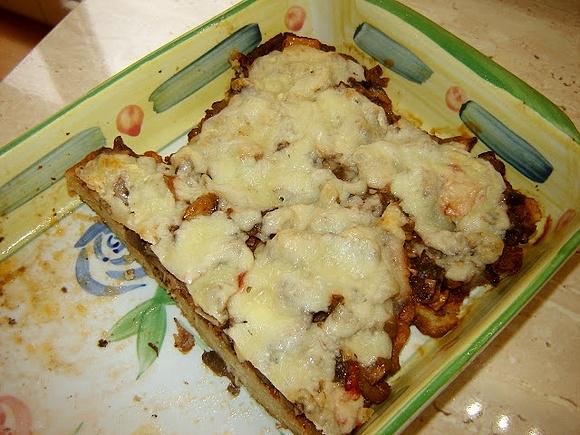 Placki ziemniaczane zapiekane z pieczarkami i serem