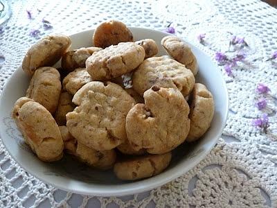 Marcepanki - ciasteczka marcepanowe z czekoladą
