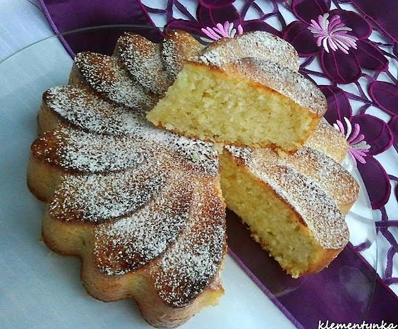 Babka kokosowa
