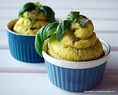 Ziemniaki z parmezanem i domowym pesto