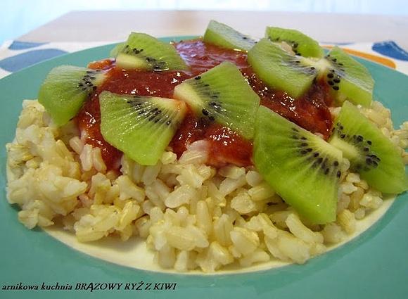 Brązowy ryż z kiwi