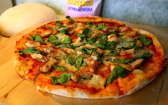 Domowa pizza z pieca