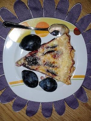 Tarta budyniowo-śliwkowa