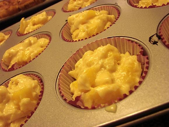 Mango i biała czekolada muffiny