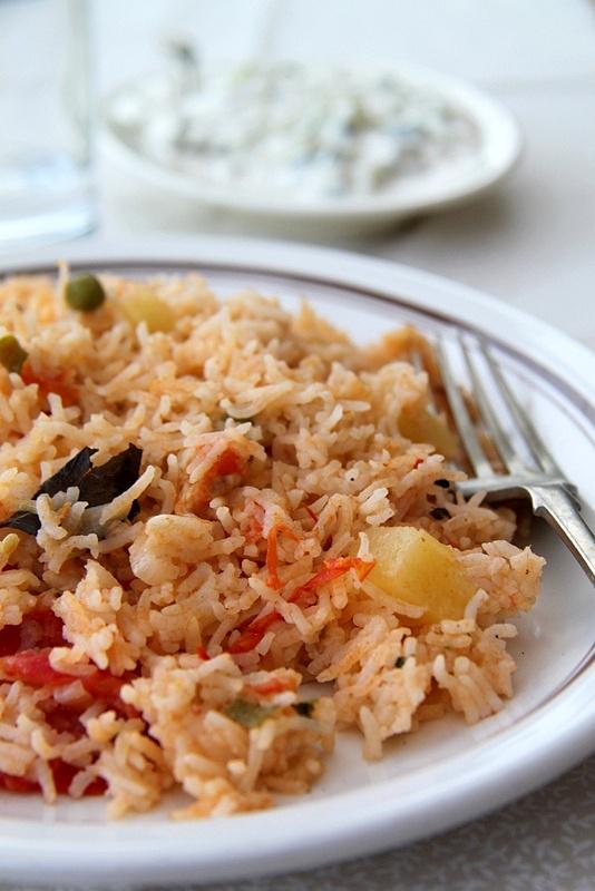 Chicken Pulao ryż z kurczakiem po indyjsku