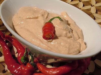 Serek czosnkowy z chili