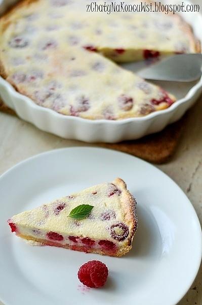 Tarta sernikowa z malinami