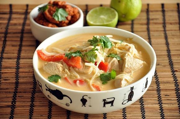 Laksa z indykiem