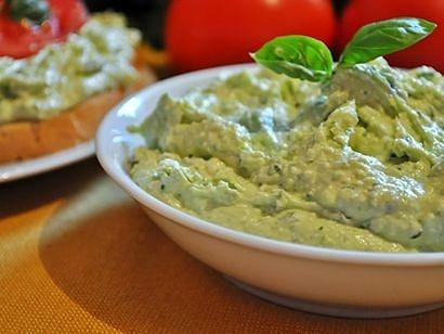 Pasta z sera feta i bazylii