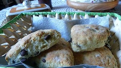 Scone z czekoladą