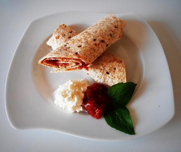 Razowa tortilla z siemieniem lnianym