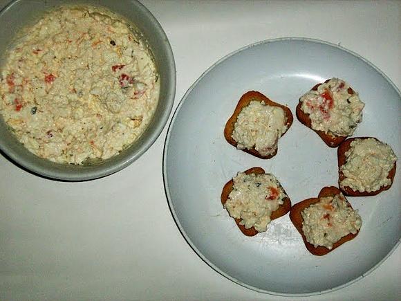 Mini kanapeczki z domowym serkiem