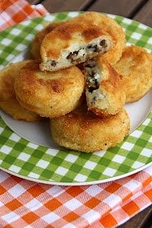 Ziemniaczane krokiety z pieczarkami