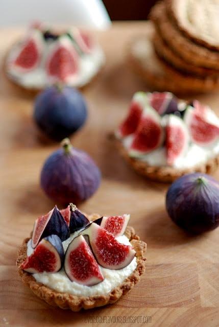Tartaletki pistacjowe z mascarpone i figami