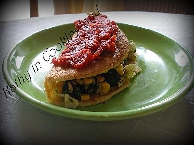 Naleśnikowa tortilla z tuńczykiem