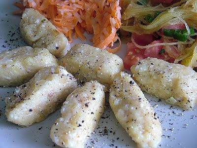 Leniwe ruskie na dietetycznie z ziemniakami i serem