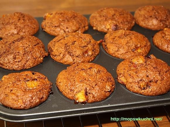 Czekoladowe muffinki ze śliwkami