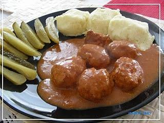 Pulpety w sosie pomidorowym bez jajka