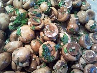 Pieczarki marynowane w oliwie i balsamico