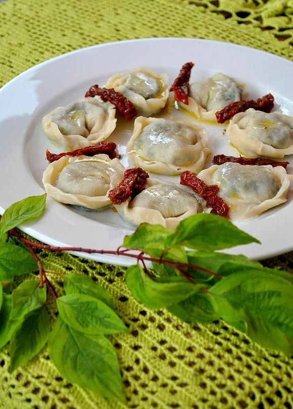 Pierogi ze szpinakiem i łososiem