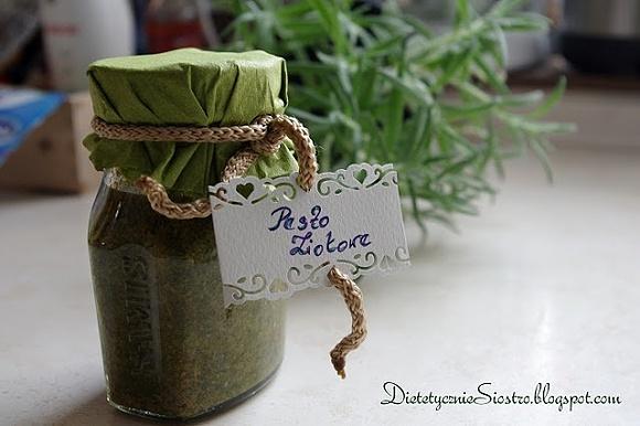 Pesto ziołowe z bazylii i rozmarynu