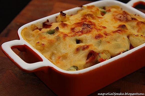 Lasagne z warzywami i szynką