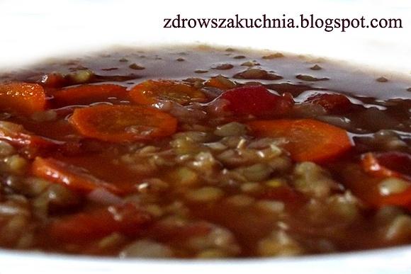 Gęsta zupa z soczewicy